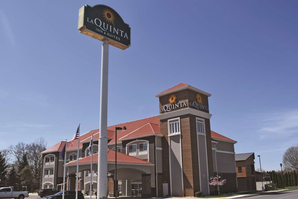 La Quinta By Wyndham Hotel